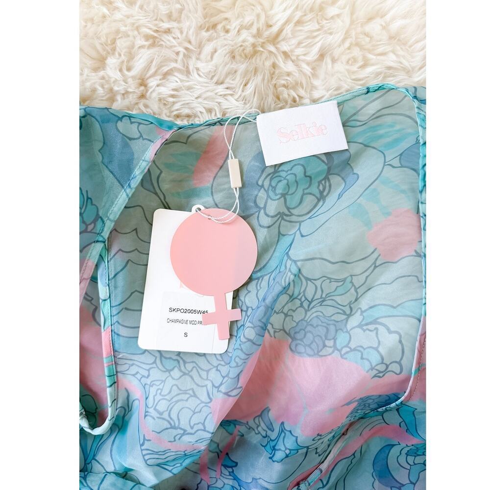 NEW Selkie Feminine Cloud 9 Blue and Pink Champagne Mod Print Wrap Top - Picture 4 of 11